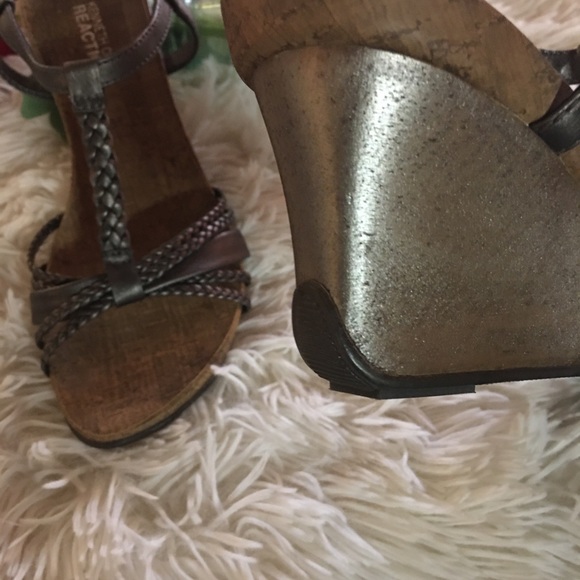 Kenneth Cole-wedge heel sandals. Pewter/color.๐๐ - Picture 4 of 7